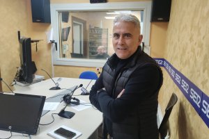 Pepe Morales, en los estudios de la Cadena SER.