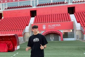 Bruno Iribarne en el estadio Mediterráneo.