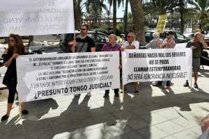 Protestas ante la Audiencia Provincial de Almería en 2019.
