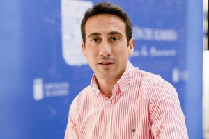 Óscar Liria, exvicepresidente tercero de la Diputación, cesado nada más saltar el caso