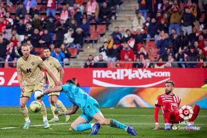 Desastre absoluto del Almería en su visita a Girona.