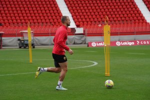 Rodrigo Ely espera la reacción del Almería para salvar la categoría.