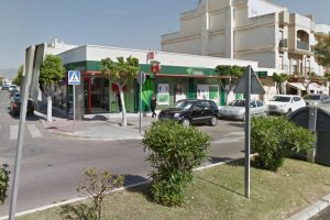 Sucursal bancaria en la Avenida del Oasis de El Ejido.