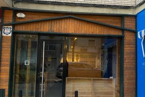 El local, ya vacío, de Corre Corre albergará en las próximas semanas El Faro de Recóndito.