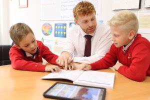 Personaliza la educación a las necesidades de cada alumno, uno por uno.