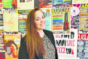 Noemí Pérez en su aula de Clasijazz.