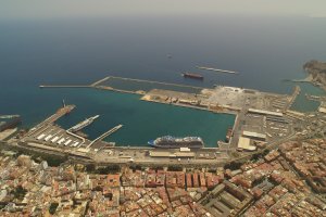 Imagen del puerto de Almería.