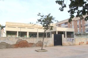 Edificio de la antigua guardería de Nueva Andalucía