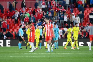 La derrota con el Villarreal y otros marcadores meten al equipo en la cola.