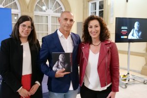 Almudena Morales, Rodrigo Valero y María del Mar Vázquez, tras el acto.