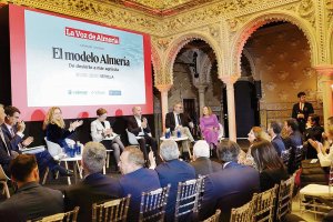 Acto organizado por La Voz de Almería en Casa Guardiola (Sevilla). Foto: Diego Lobato