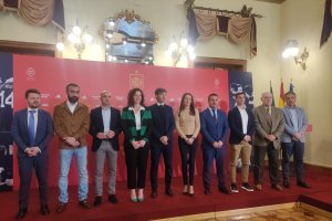 La presentación. Almería se pintará de rojo con la Sub-21.