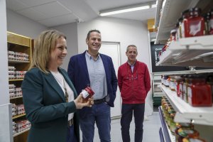 Visita de la diputada provincial a las instalaciones.