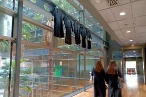 Togas colgadas en la Ciudad de la Justicia