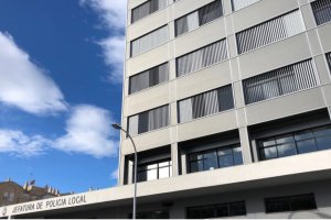 Fachada del cuartel de la Policía Local