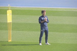 Rubi en el campo Anexo del Estadio de los Juegos Mediterráneos.