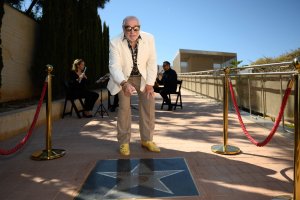 Paco Barrilado, tras descubrir su estrella en la Casa del Cine.