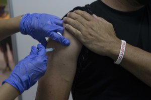 El proceso de vacunación avanza a ritmo lento en la actualidad.