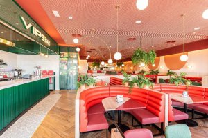 Nuevo local de la cadena Vips recién inaugurado en el Centro Comercial Torrecárdenas.