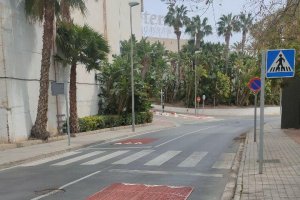 Resaltos colocados en la calle Austria