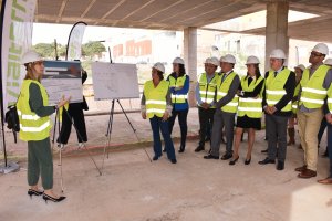 Visita de la consejera Catalina García al inicio de las obras.