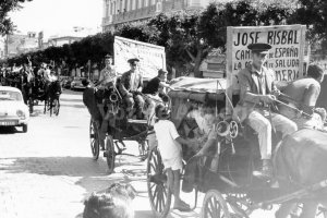 El 2 de julio de 1961 el Paseo se llenó de coches de caballos cargados de aficionados que pasearon a su héroe, José Bisbal.