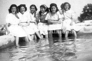 La zona de la Molineta y de la vega conservó sus balsas donde iba la juventud de una época a refrescarse en las excursiones.