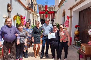 Foto de la cruz ganadora del concurso de 2022.