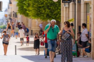 Imagen de archivo de una céntrica calle en el pueblo de Vera.