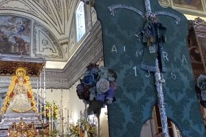 Imagen de archivo de la llegada del Simpecado almeriense ante la Virgen del Rocío en Almonte.