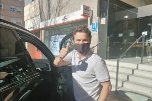 Abril de 2021. LA VOZ y Cadena SER con Rubi en sus primeras horas en Almería.