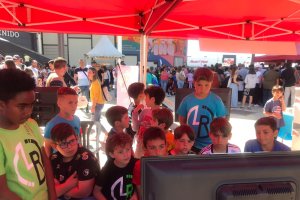 Los pequeños disfrutaron de juegos como el Fifa.