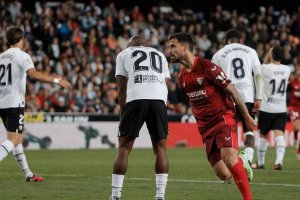 Suso celebrando el segundo gol del Sevilla.