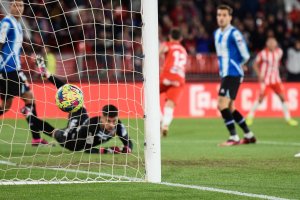 Almería y Espanyol estarán metidos en la pelea hasta el último minuto.