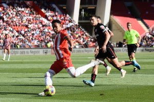 Lázaro puede ayudar a la causa en la recta final.