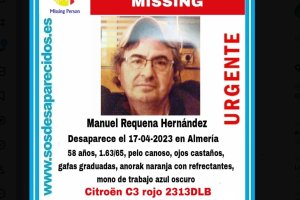 Cartel con el rostro y la descripción del desaparecido.