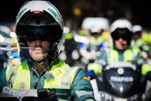 Agentes de la Guardia Civil de Trafico