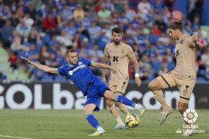 Centelles y Babic en la segunda mitad del choque en Getafe.
