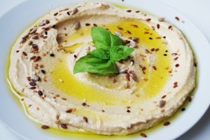 Hummus para almorzar.
