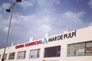 El Centro Comercial Mar de Pulpí, en Terreros.