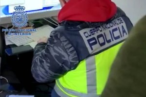 Un Policía Nacional.