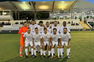 Adunay en su última alineación.