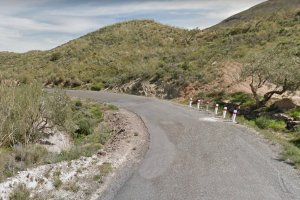 Un tramo de la carretera que une ambos municipios.