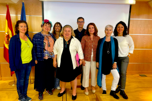 Representantes de IBMA España con la eurodiputada socialista Clara Aguilera