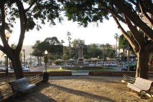 El Parque Nicolás Salmerón y la fuente de los peces.