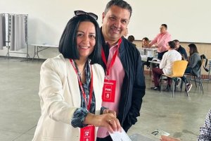 La alcaldesa durante las votaciones del 29 de mayo.