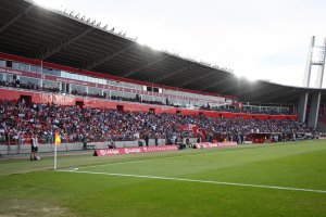 Los aficionados si que saben dar la talla en todos los partidos.