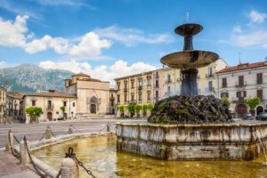 Imagen de la ciudad de Sulmona, en el centro de Italia.