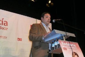 Archivo de Antonio Cerrillo en un mítin.