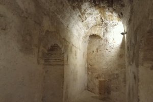 Interior del Aljibe Califal de la Alcazaba de Almería